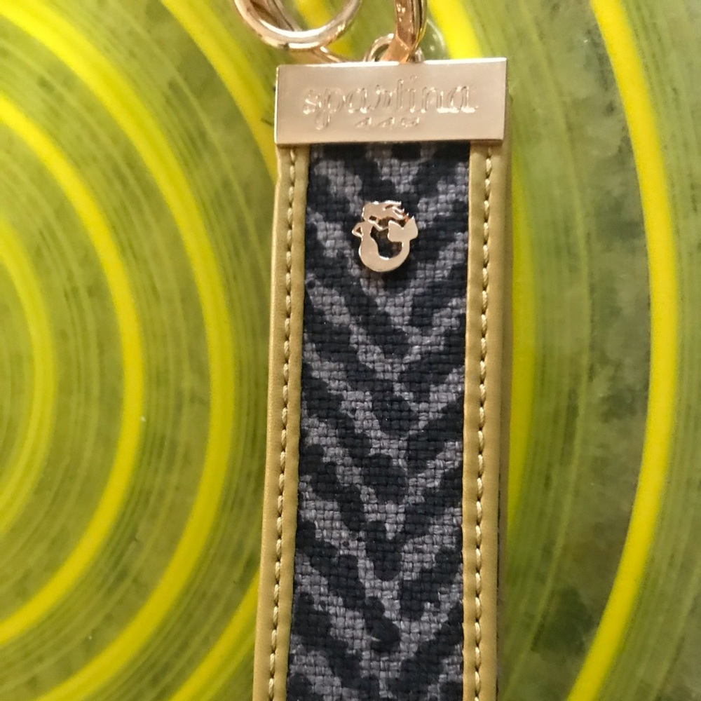 Key chain - Picture 3 of 8